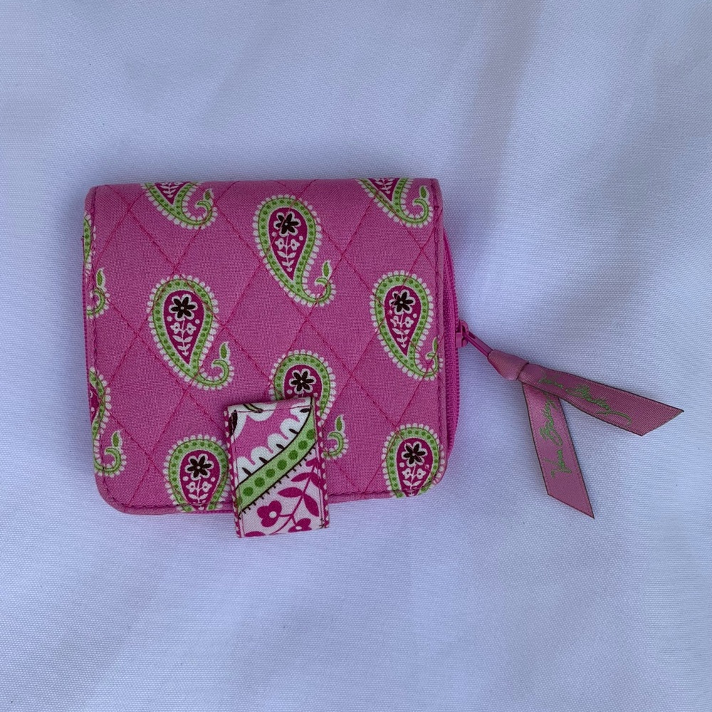 Vera Bradley Wallet Quilted Paisley Organizer pink an green